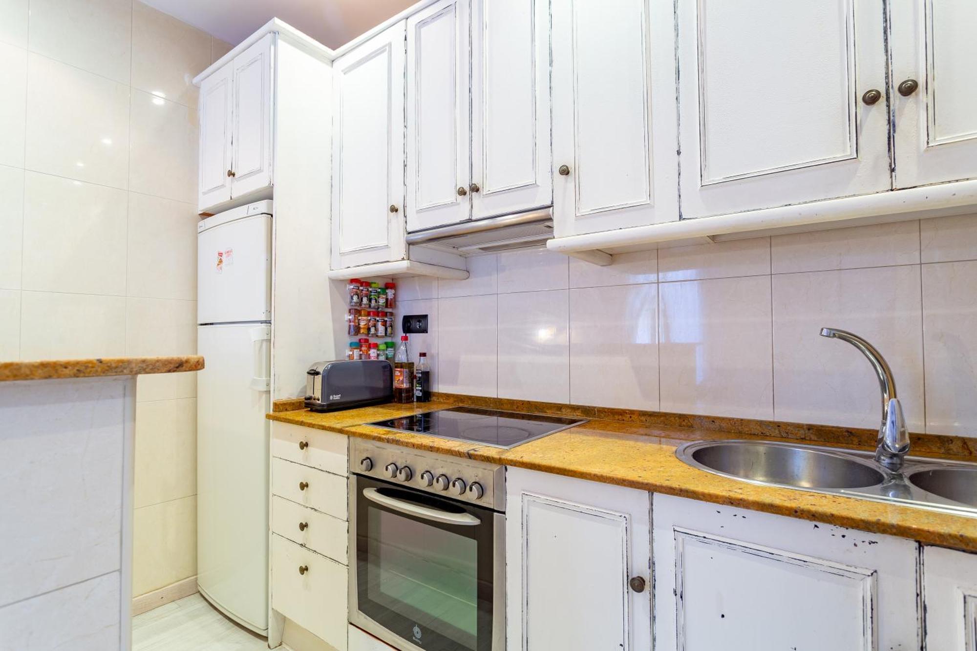Cosy Apartment. 10Min Walk To The Beach & Train Tarragona Esterno foto