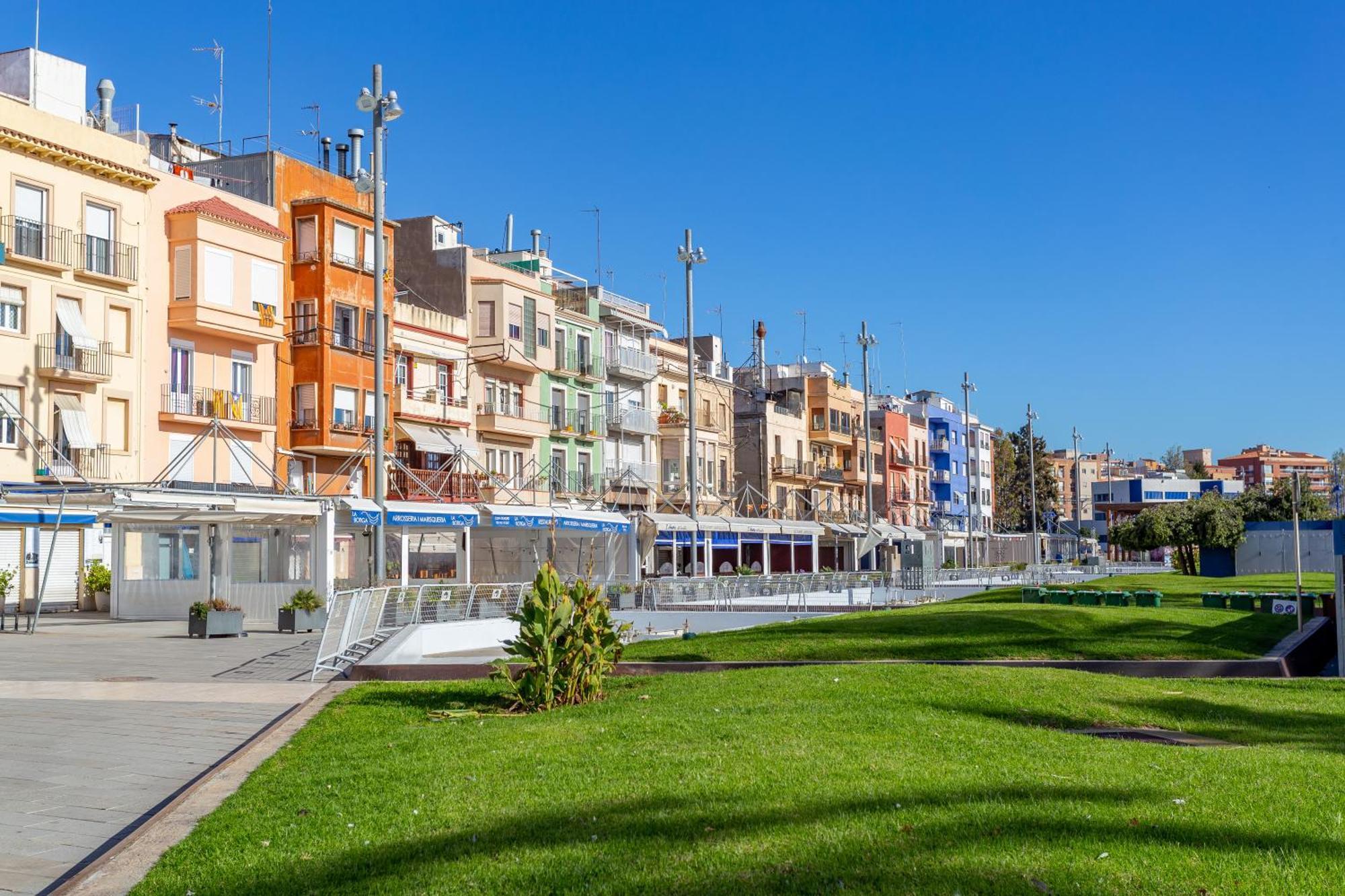 Cosy Apartment. 10Min Walk To The Beach & Train Tarragona Esterno foto